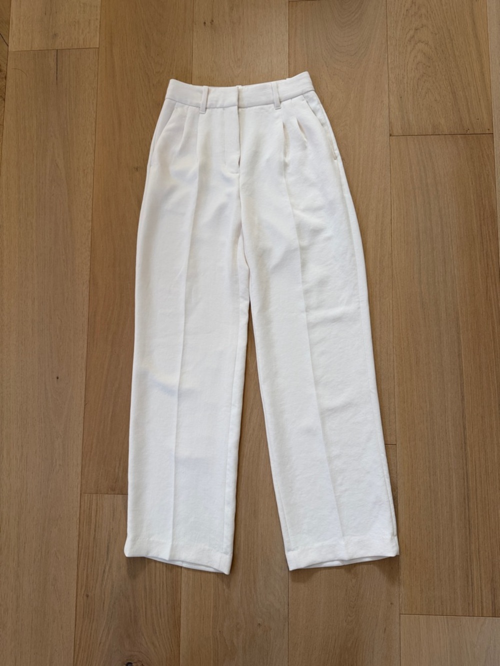 Aritzia Effortless Pants - Picture 2 of 3